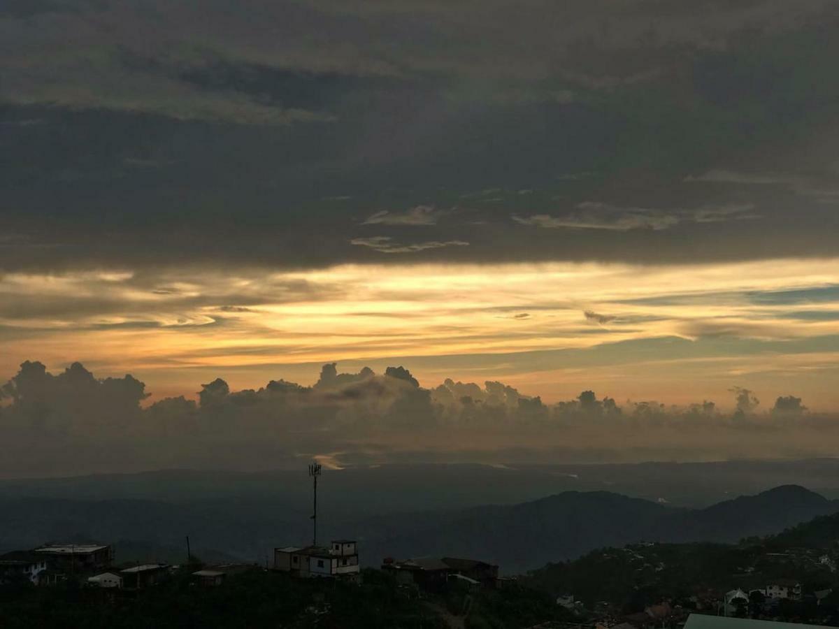 Vacation House In Baguio With Amazing Sunset Views Baguio City Exterior foto